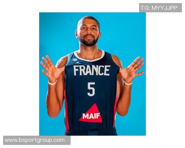 K图拉姆首次首发法国队自豪之情溢于言表托万精彩表现在意料之中