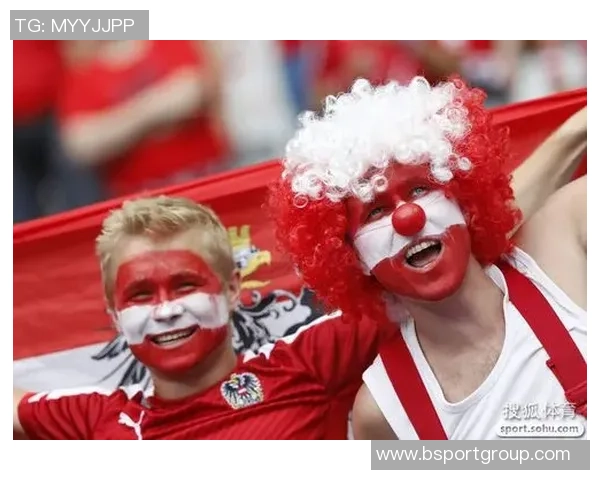 克里斯托弗诺兰现身酋长球场身披阿森纳围巾引发球迷热议